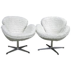 Pair of Chic Arne Jacobsen Style "Swan" Chairs in a White "Nubby" Boucle Fabric