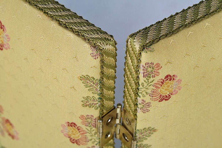 Petite 5 Panel Folding Screen in a Rich Brocade Edged with Braided Silk Tape In Excellent Condition In Bronx, NY