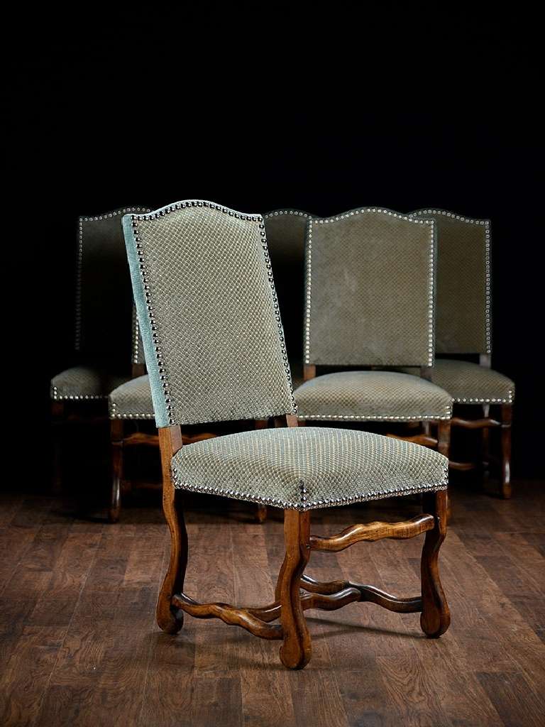 Vintage French Walnut Sheepbone Style Set of 6 Dining Chairs
Reupholstered in Combo Velvet with Chrome Nail Trim
