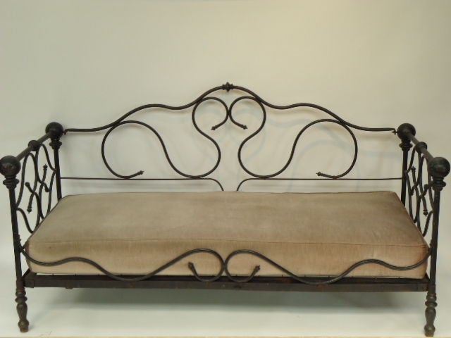 Vintage Scrolled Iron Daybed Settee