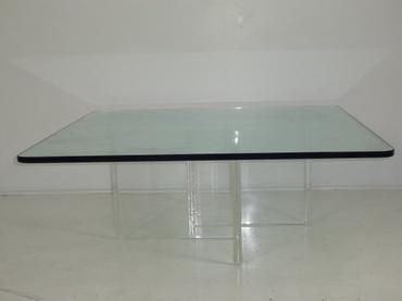 Vintage Geometric Lucite Base Coffee Table In Excellent Condition For Sale In New York, NY
