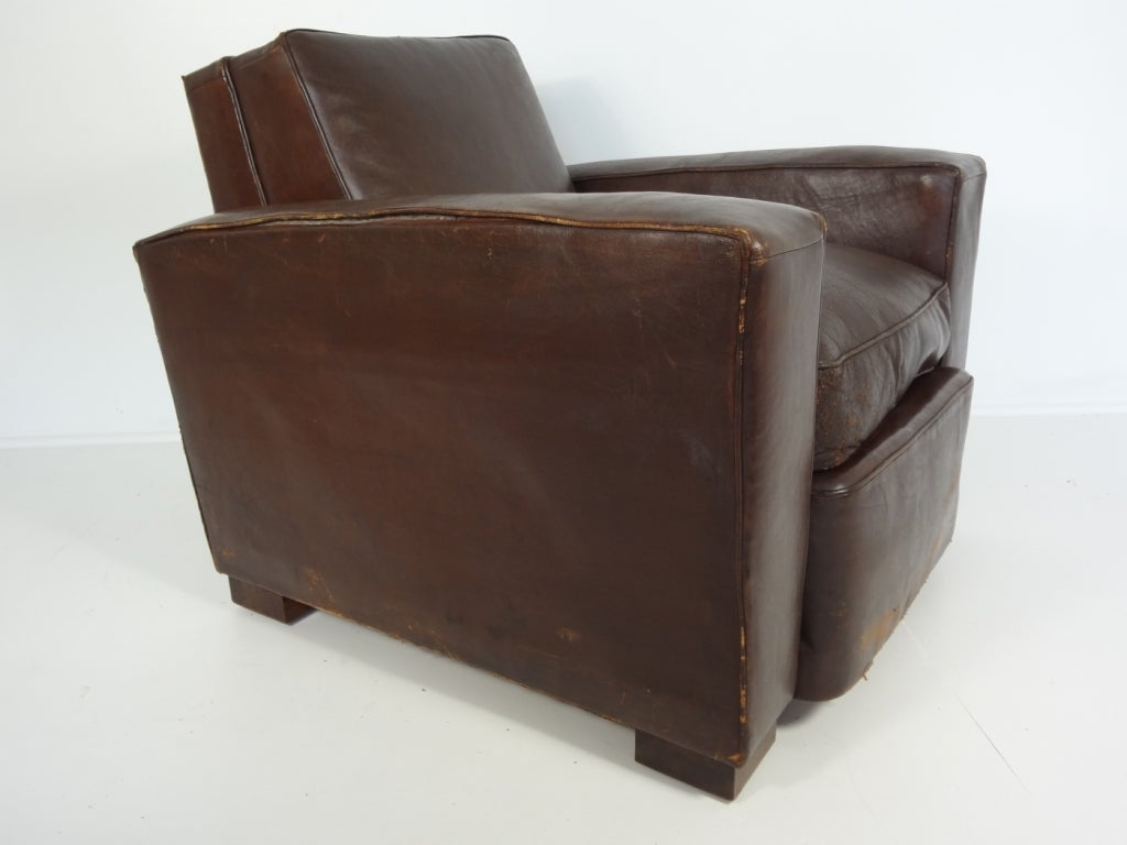 Pair of Vintage Chocolate Brown Moderne Leather Club Chairs For Sale 3