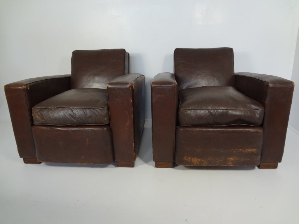 Pair of Vintage Chocolate Brown Moderne Leather Club Chairs For Sale 4