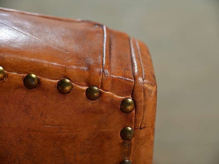 Vintage French Pair of Leather Two Tone Brown Club Chairs In Excellent Condition In New York, NY