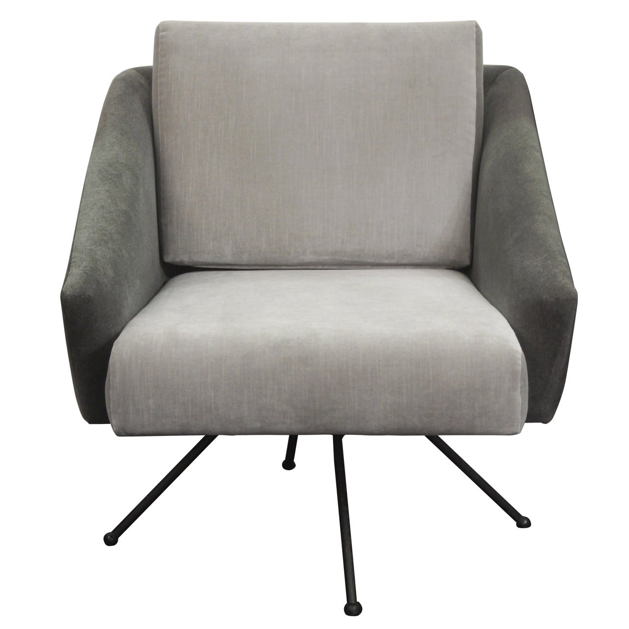 Swiveling Sculptural Lounge Chair with Splayed Legs