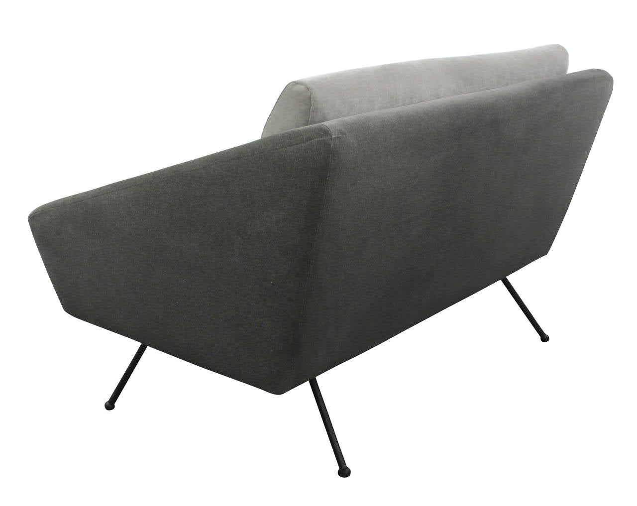 Small Sculptural Sofa with Splayed Legs In Excellent Condition In New York, NY
