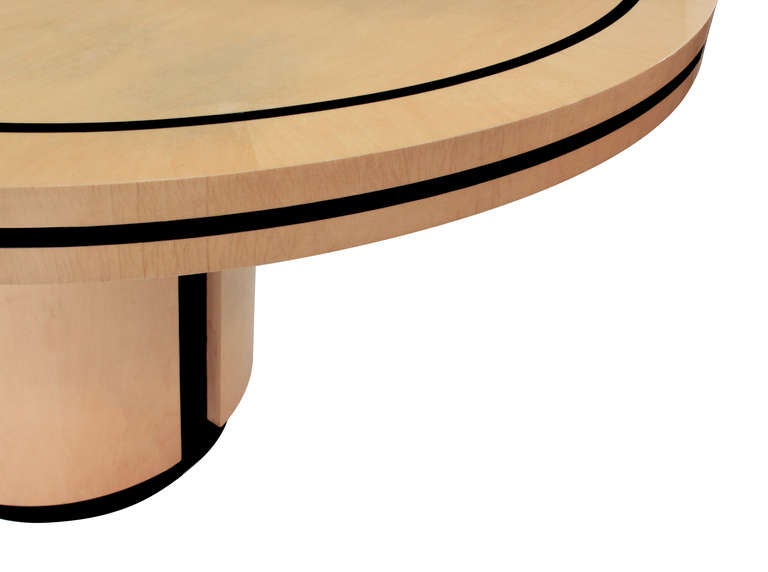 Mid-Century Modern Elegant Dining Room Table with Inlays by Tommi Parzinger 1970s
