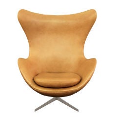 Vintage Egg Chair in Leather by Arne Jacobsen for Fritz Hansen
