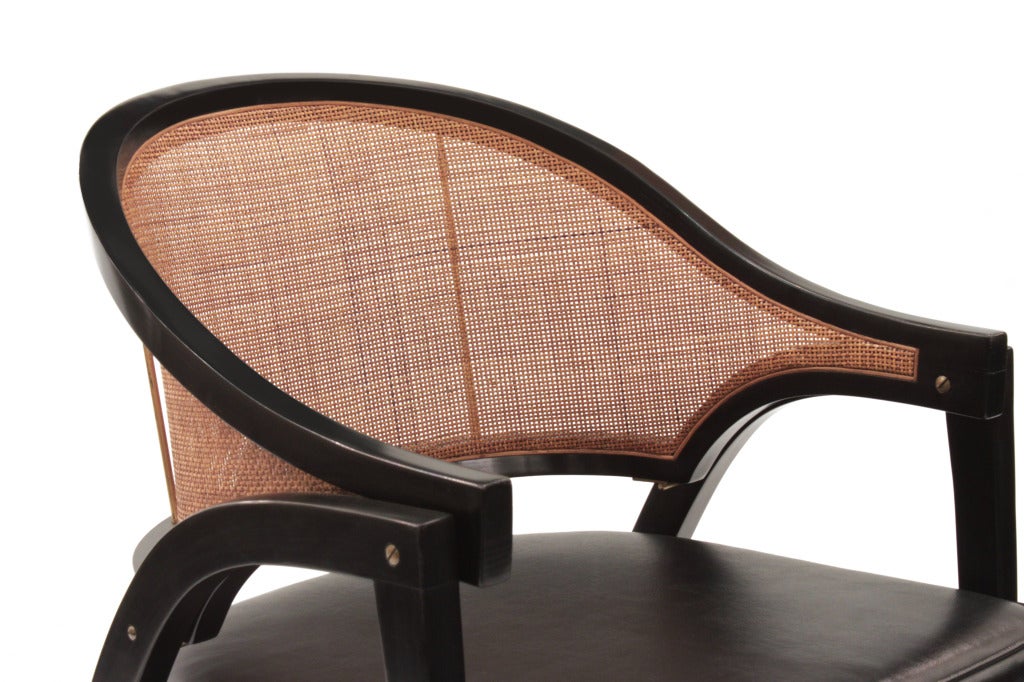 Pair of Lounge Chairs in Laminated Ash by Edward Wormley In Excellent Condition In New York, NY