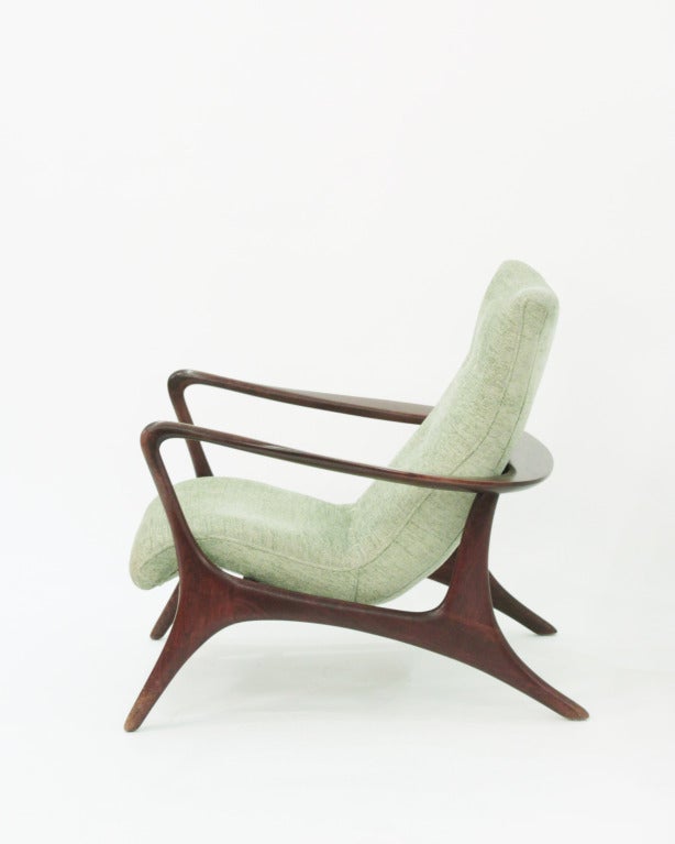 Mid-20th Century Sculptured Walnut Countoured Chair by Vladimir Kagan