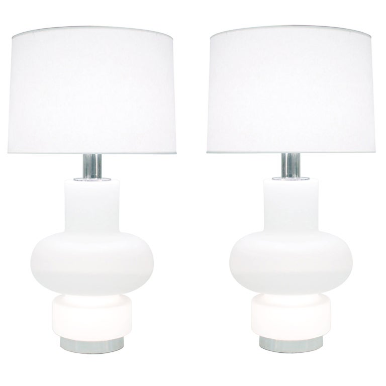 Pair of Sculptural White Glass Table Lamps at 1stdibs