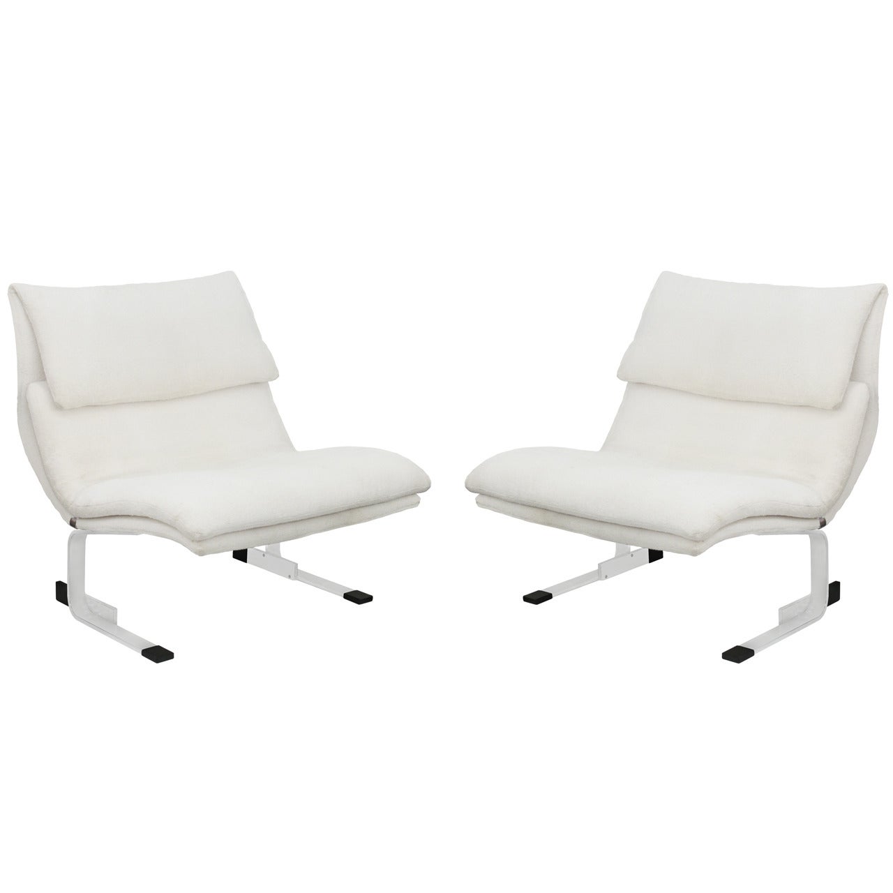 Pair of "Onda (Wave) Lounge Chairs" by Giovanni Offredi for Saporiti Italia