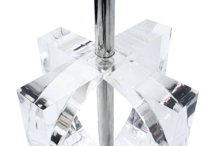 Late 20th Century Large and Impressive Pair of Lucite Table Lamps