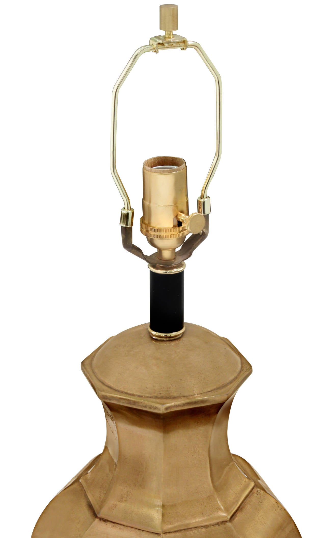Fait main Paire de lampes de bureau en laiton satiné par Chapman Lighting en vente