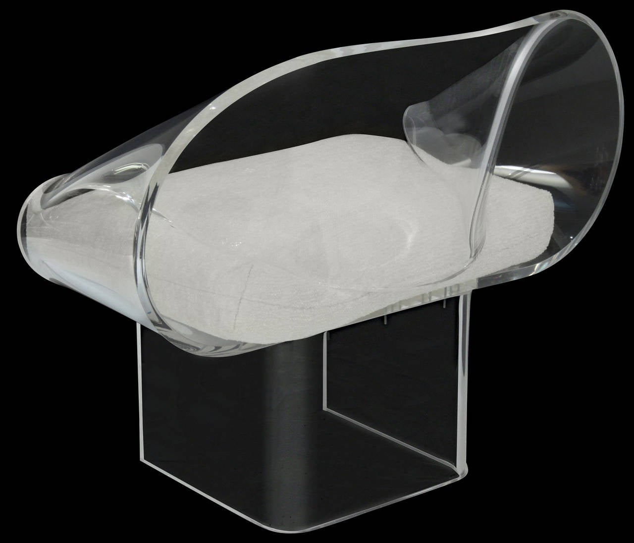 Ribbon Chair and Ottoman in Molded Lucite by Robert Van Horn In Excellent Condition In New York, NY