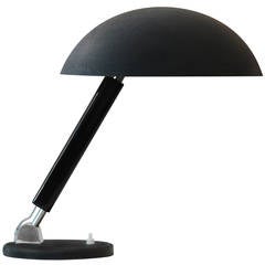 Lampe de bureau en métal noir par Karl Trabert