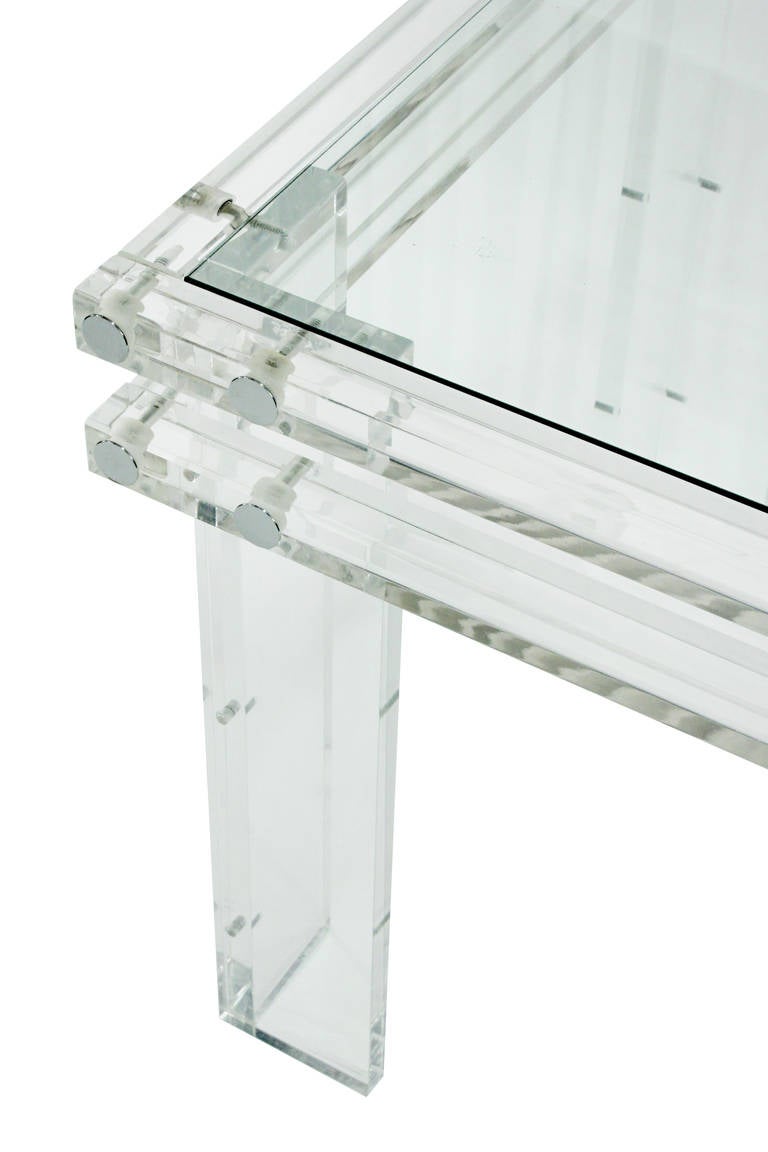 American Beautifully Crafted Side Table in Thick Lucite