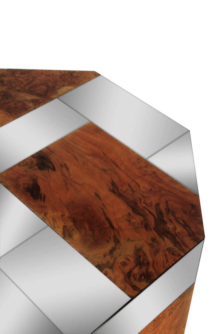 Dining table with hexagonal pedestal base in walnut burl and chrome and thick glass top by Paul Evans for Directional, American 1970's. Signed on base 
