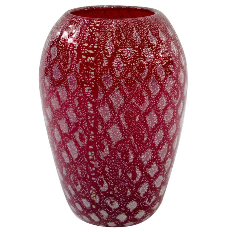 Handblown Red Glass Vase with Gold Foil by Giulio Radi For Sale at 1stdibs