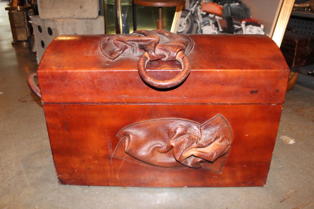 Incredible Leather Gucci Trunk