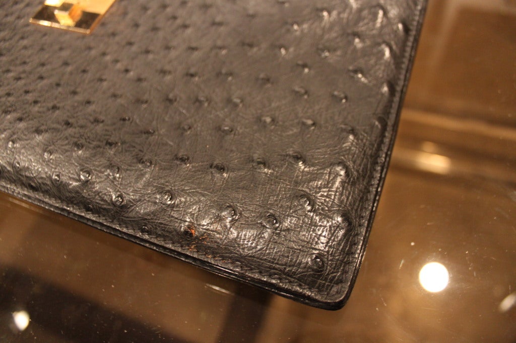 Awesome Gucci Ostrich Attaché with original key 4