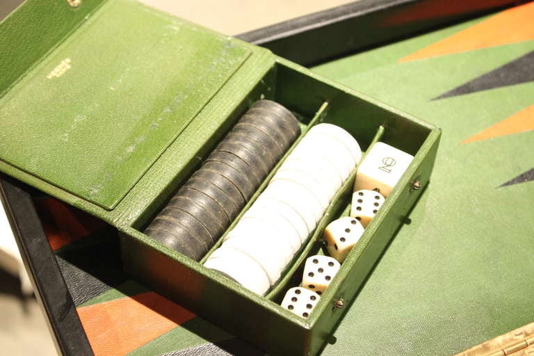 Cuir Un beau et rare set de backgammon Hermès:: commandé sur mesure:: 1950