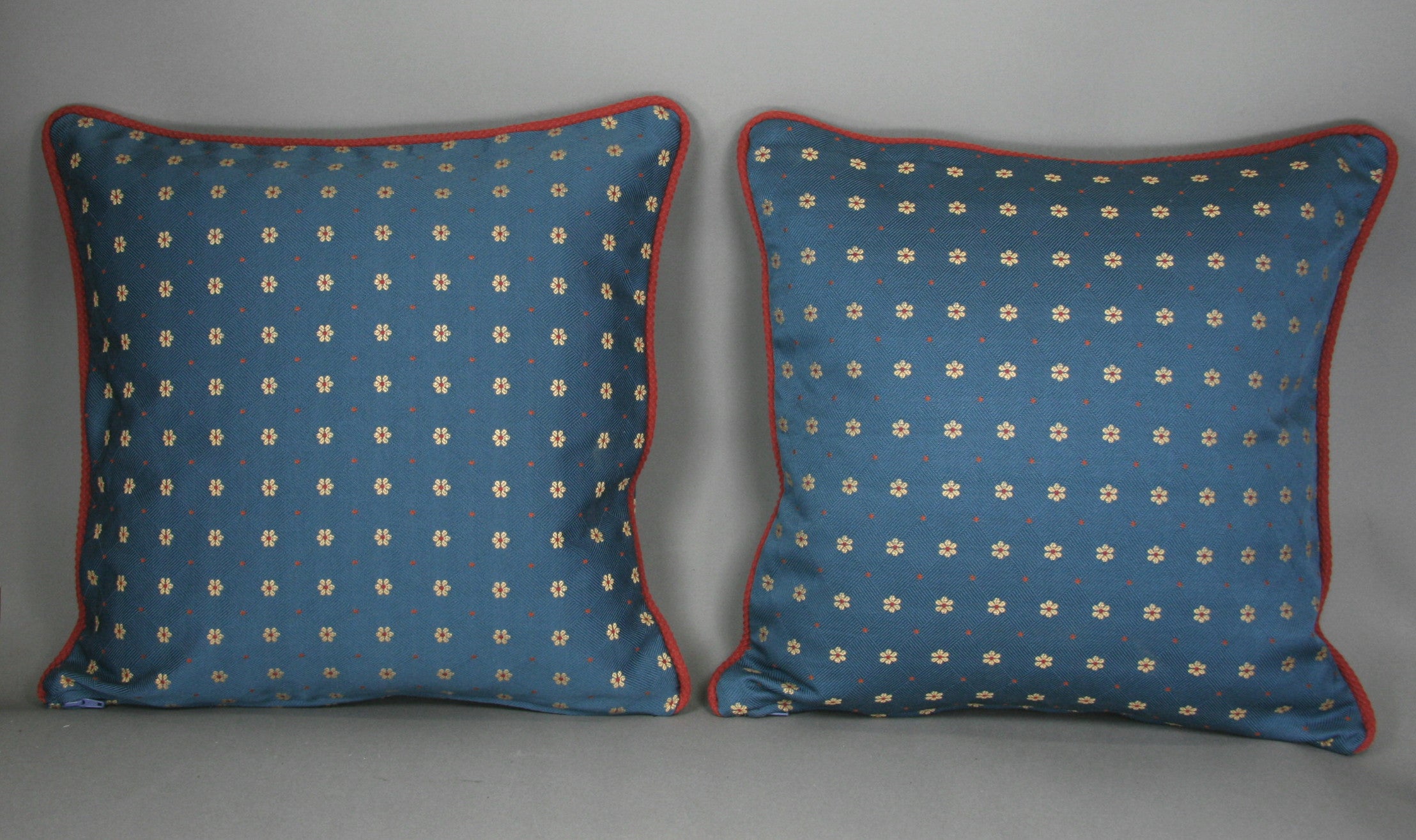 Pair Prussian blue daisy pillow