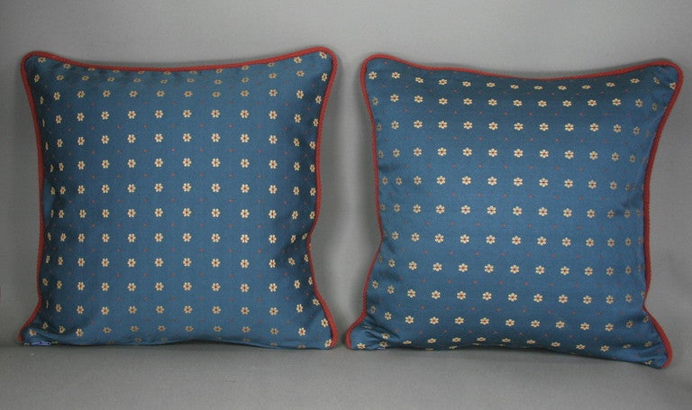 Italian Pair Prussian blue daisy pillow