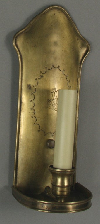 Pair of English Traditional Brass Sconce, circa 1930s 2