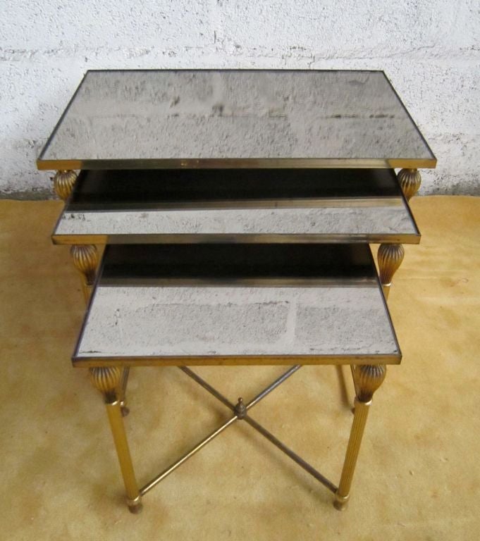 Nesting Tables In Good Condition In Brooklyn, NY