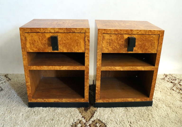 Pair of side tables in burl wood. Original condition.