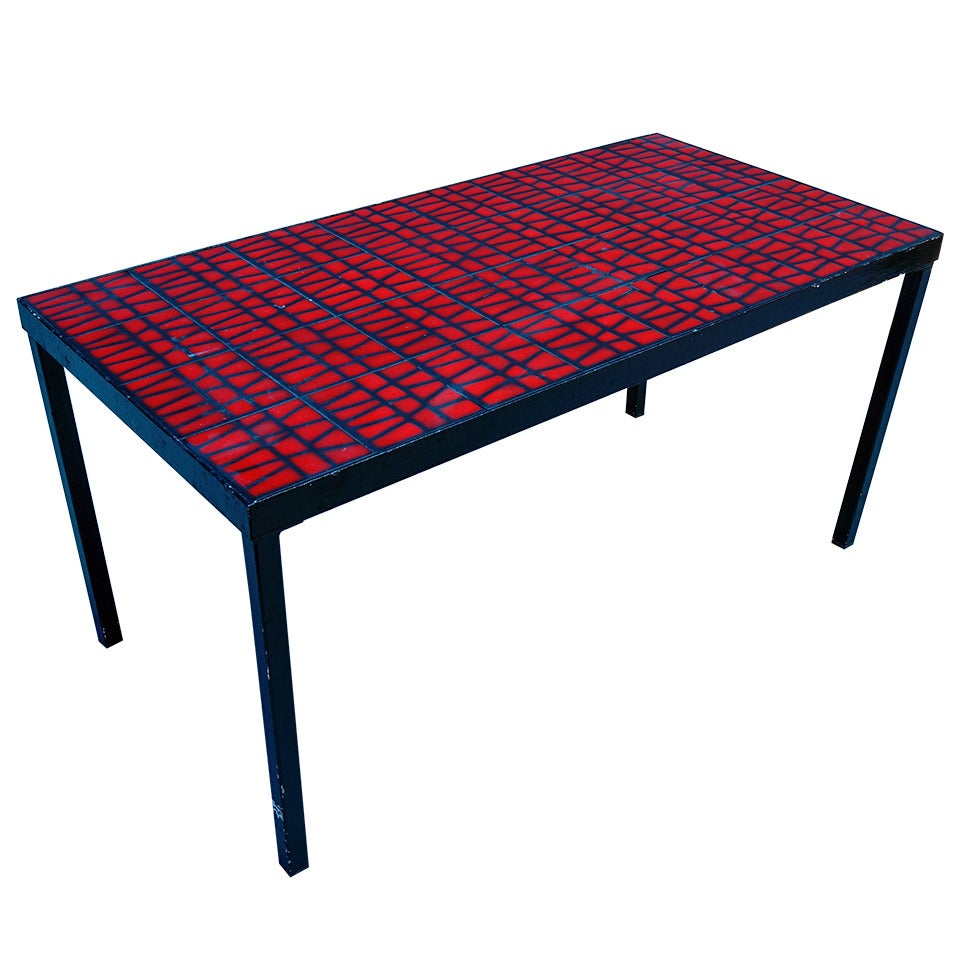 Red Ceramic Capron Table