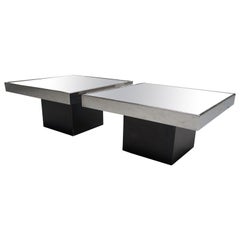 Paire de tables d'appoint en miroir