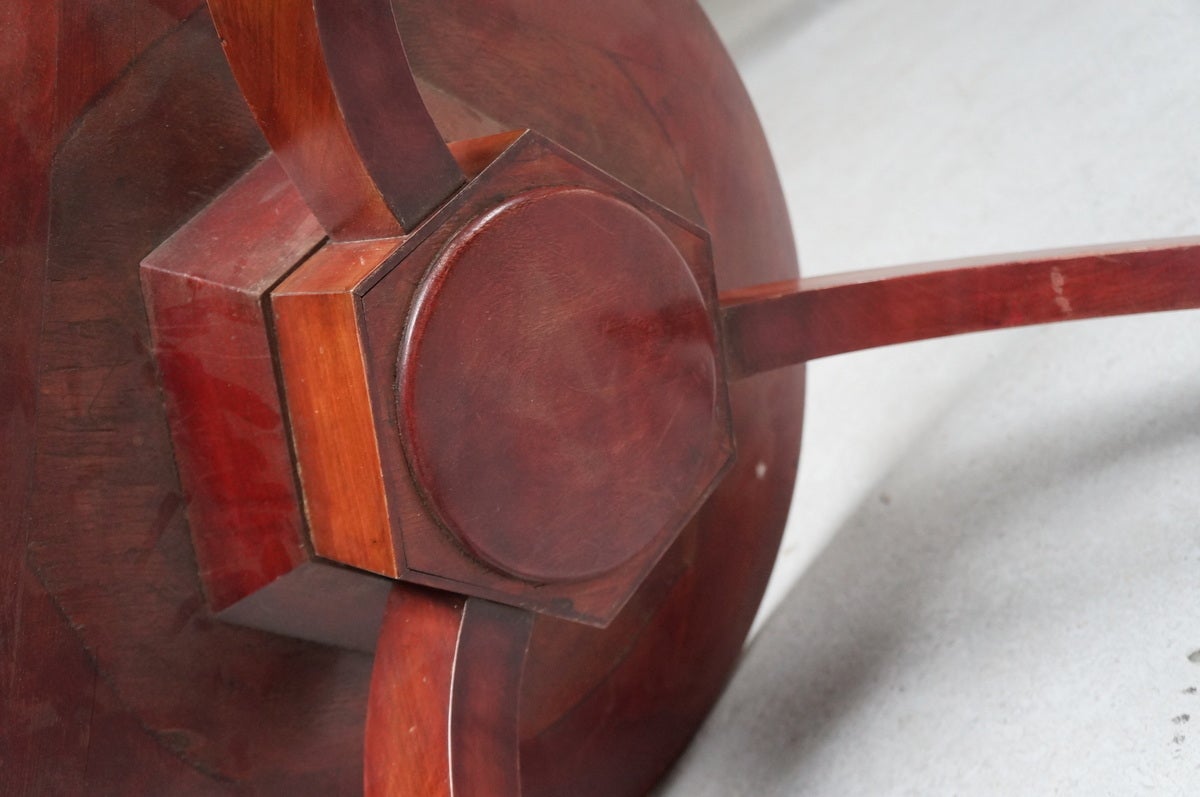 Gueridón Art Déco de Caoba a la Manera de Porteneuve Francés en venta