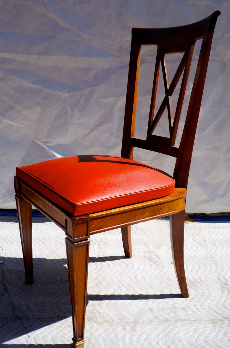 Mid-Century Modern Ensemble de quatre chaises néoclassiques en vente