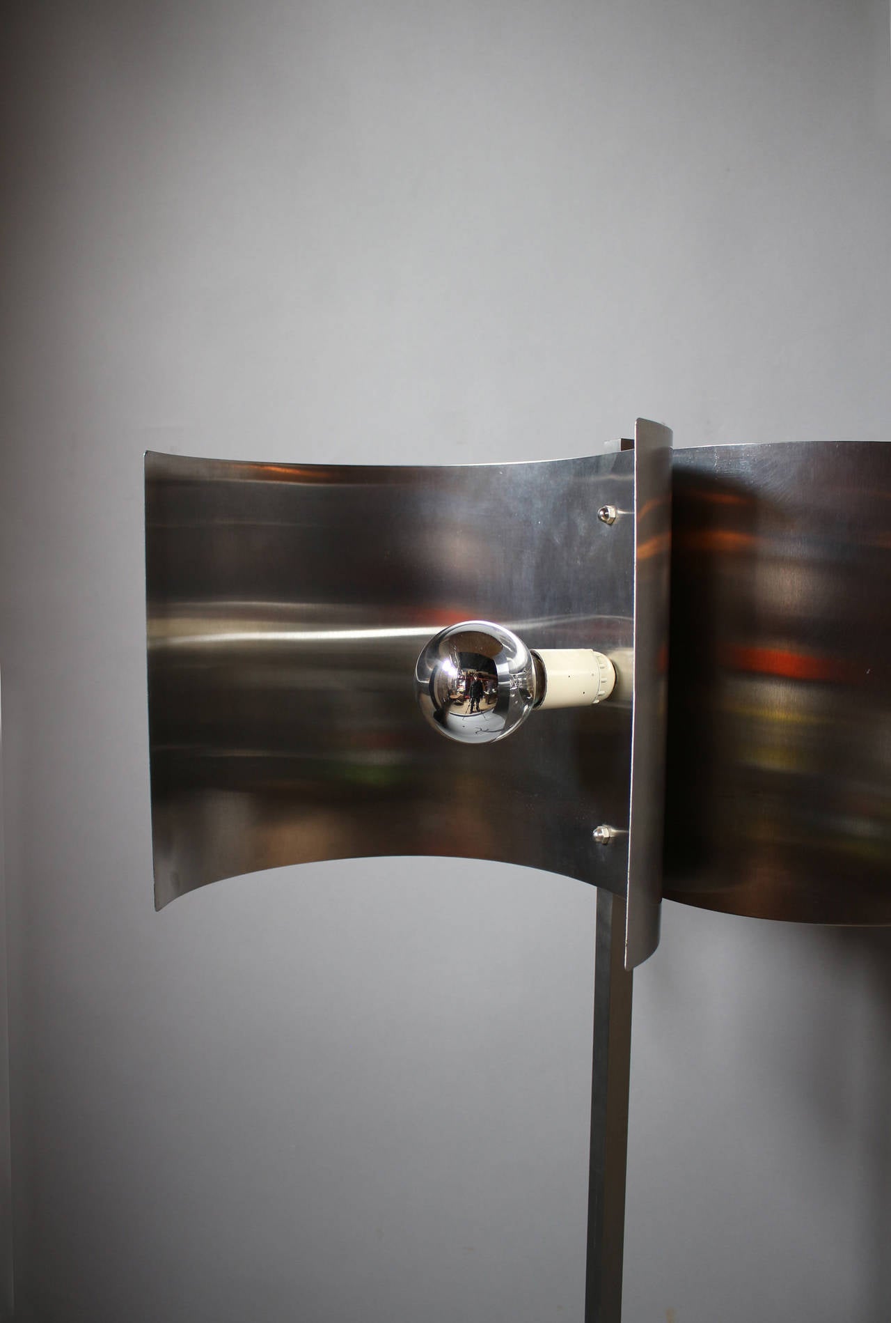 A French 1970s Metal and Stainless Steel Floor Lamp For Sale 2