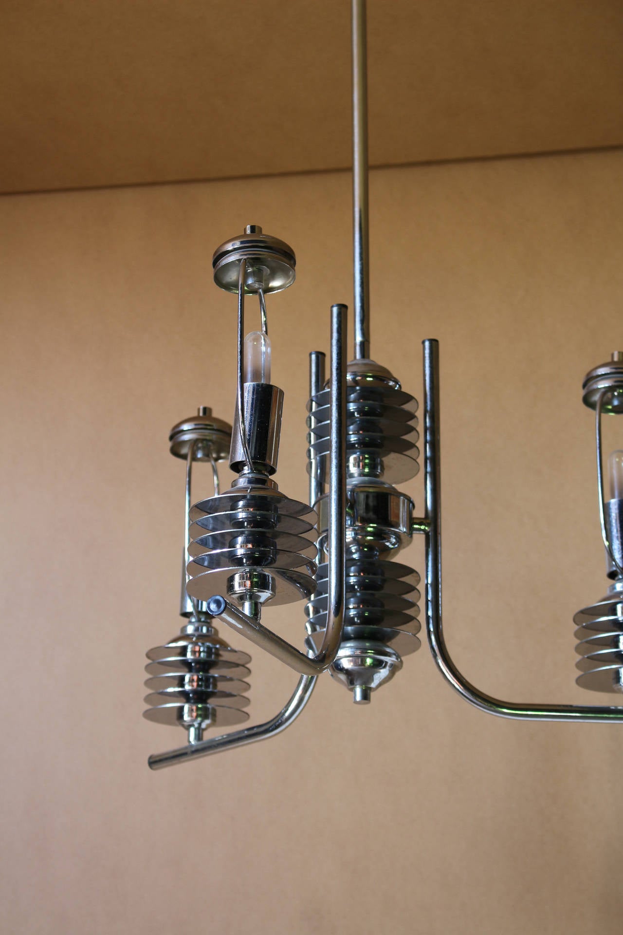 A French 1970's Modernist Chrome Chandelier For Sale 5