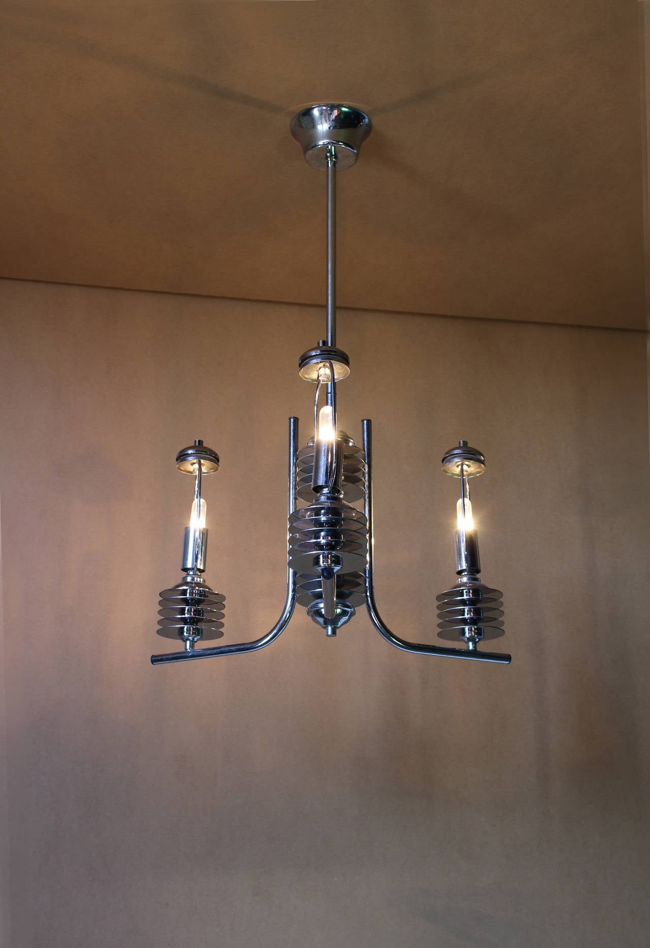 A French 1970's Modernist Chrome Chandelier In Good Condition For Sale In Long Island City, NY
