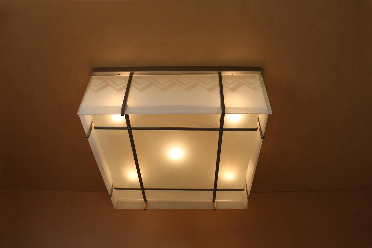 A Fine French Modernist Flush Mount Attributed to Perzel In Good Condition For Sale In Long Island City, NY