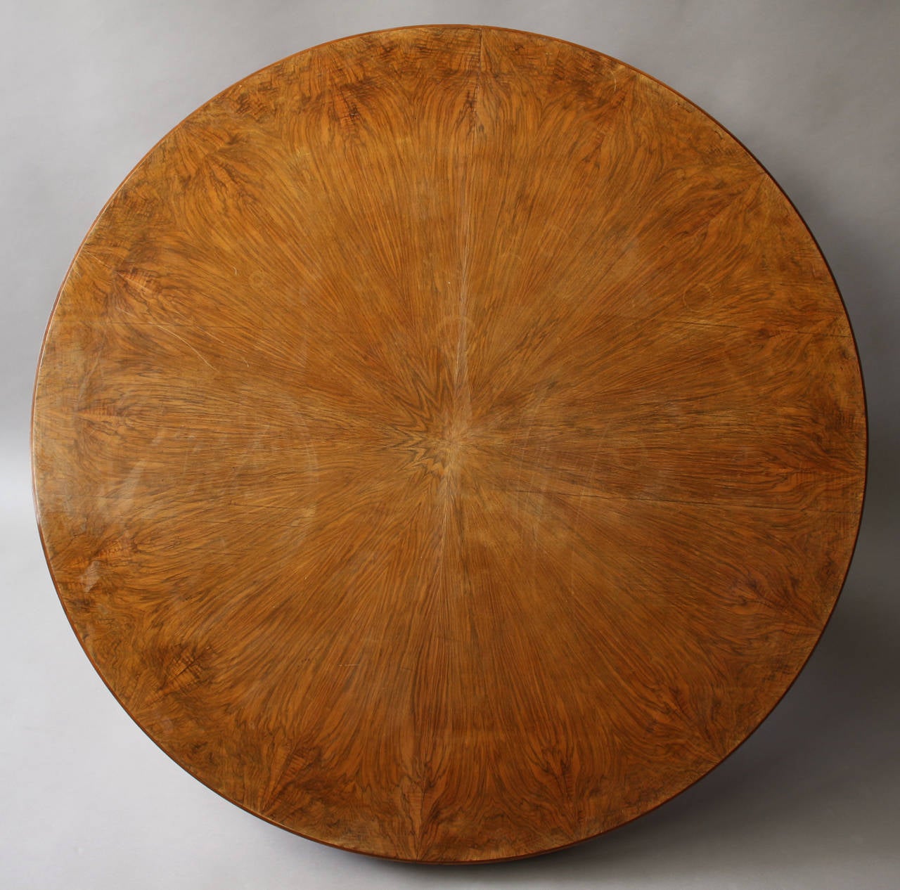 round art deco dining table