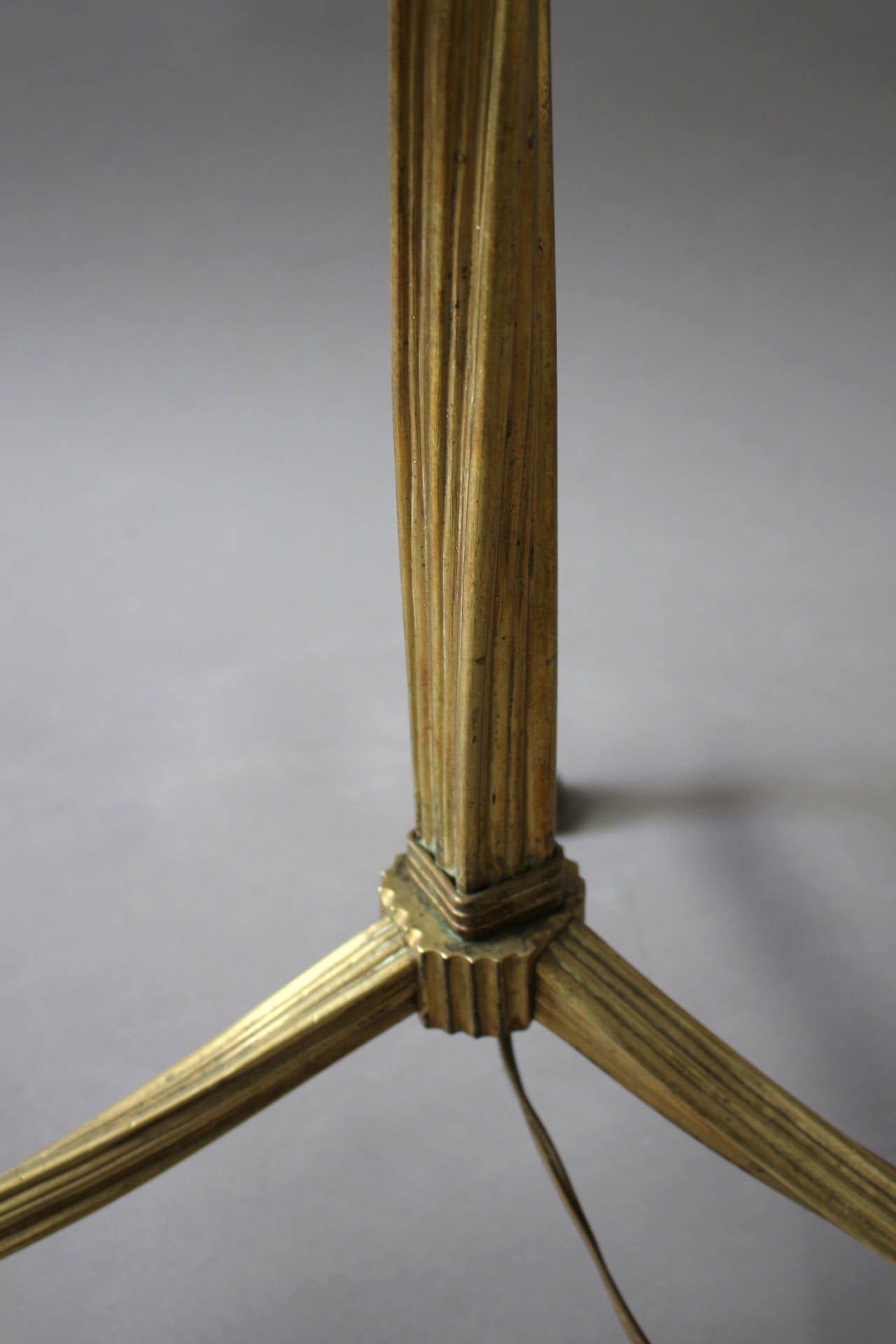 Mid-20th Century Fine French Art Deco Bronze Floor Lamp