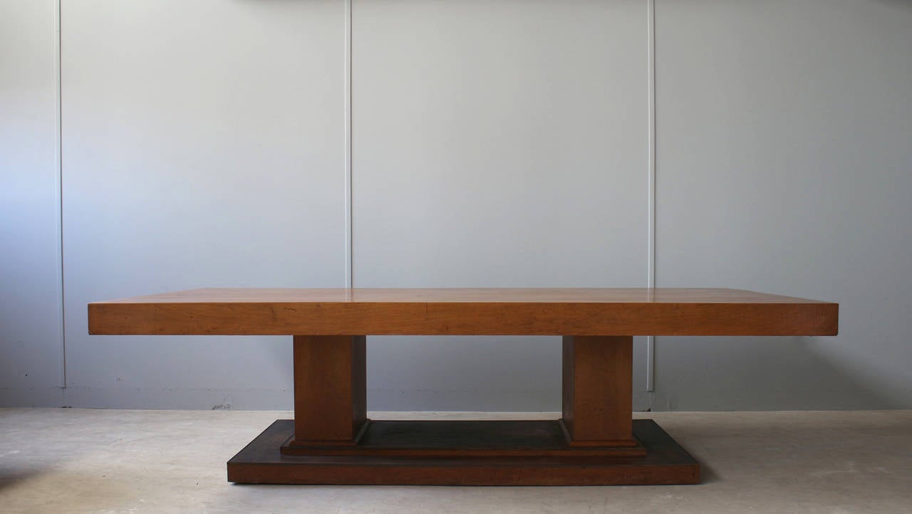 A large French Art Deco walnut pedestal dining/conference table with brass details.
Bibliography: Susan Day, Jean-Charles Moreux Architecte-Decorateur-Paysagiste. Norma editor.
Jean-Charles Moreux (1889-1956) was a French architect, and a