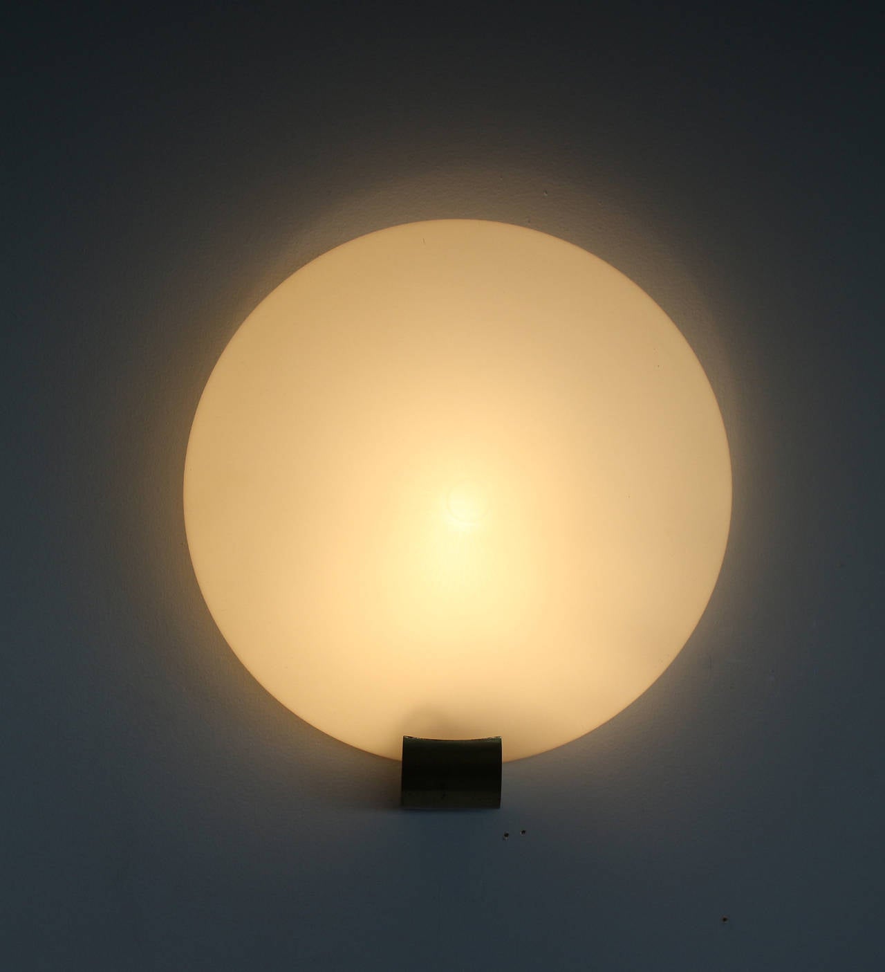 Fine French Art Deco Sconce by Jean Perzel