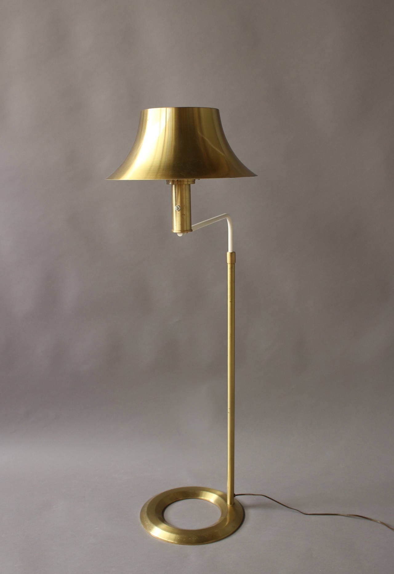 Fine and Unusual French Art Deco Reading Floor Lamp by Jean Perzel In Good Condition For Sale In Long Island City, NY