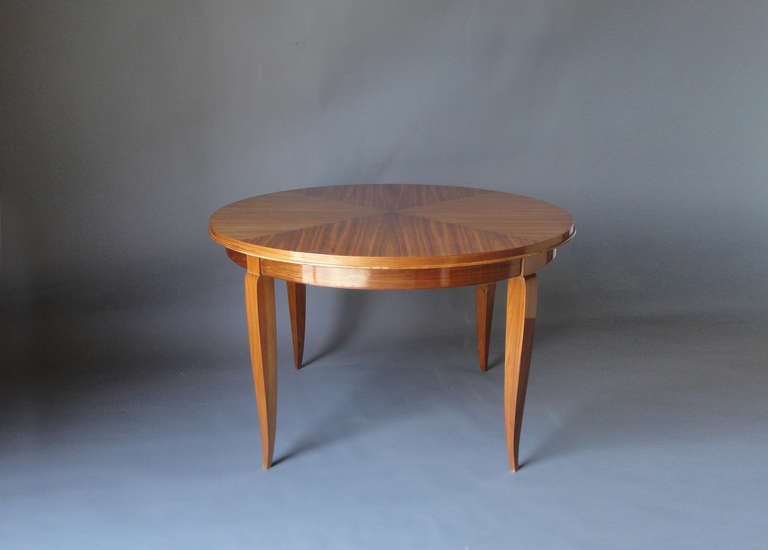 Fine French Art Deco Walnut Round Table In Good Condition In Long Island City, NY