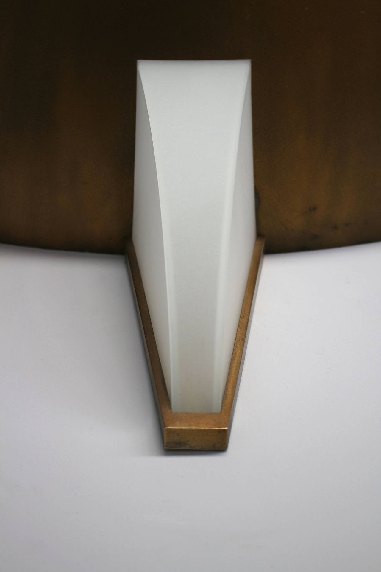 Fine French Art Deco Sconce by Jean Perzel For Sale 2