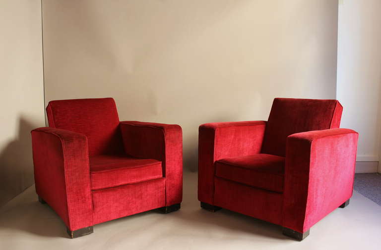 4 fine French Art Deco club armchairs attributed to Jacques Adnet.
Similar armchairs reproduced in 