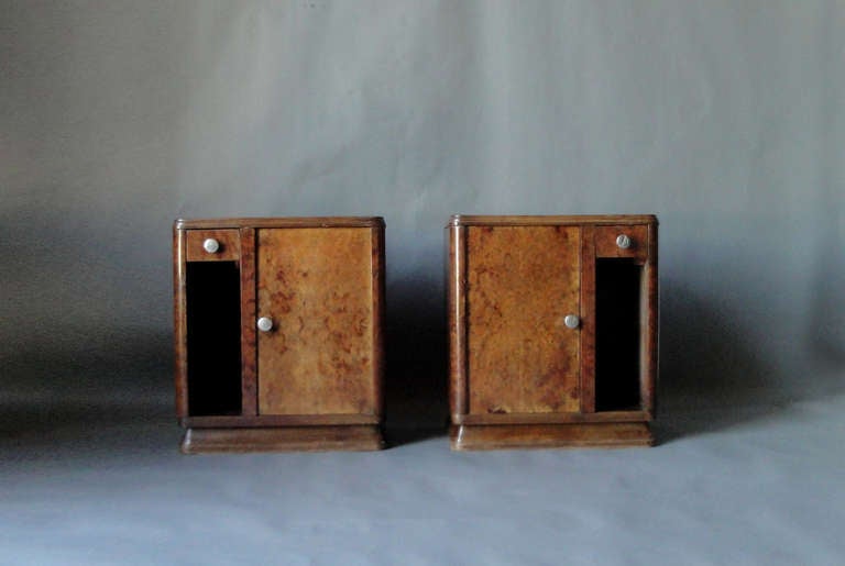 Pair of French Art Deco Night Stands or Side Tables In Good Condition In Long Island City, NY