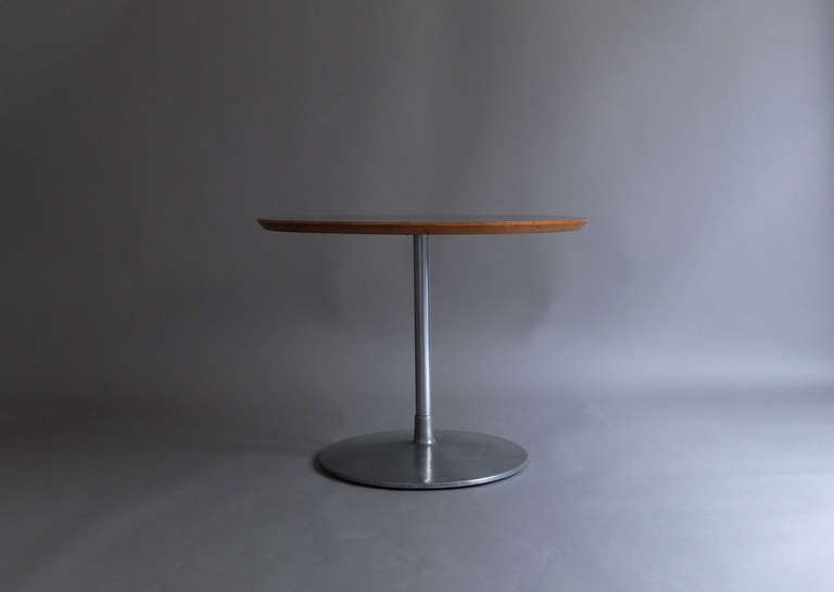 Mid-Century Modern Fine French 1960s Round Gueridon or Side Table by Pierre Paulin For Sale