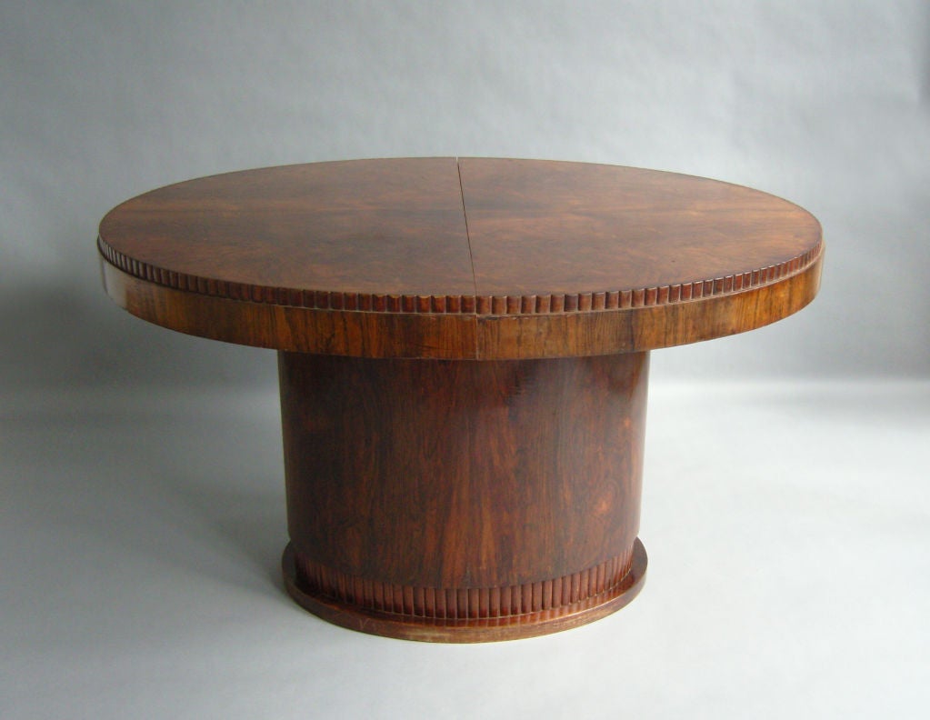 Fine French Art Deco Rosewood Oval Table In Fair Condition In Long Island City, NY